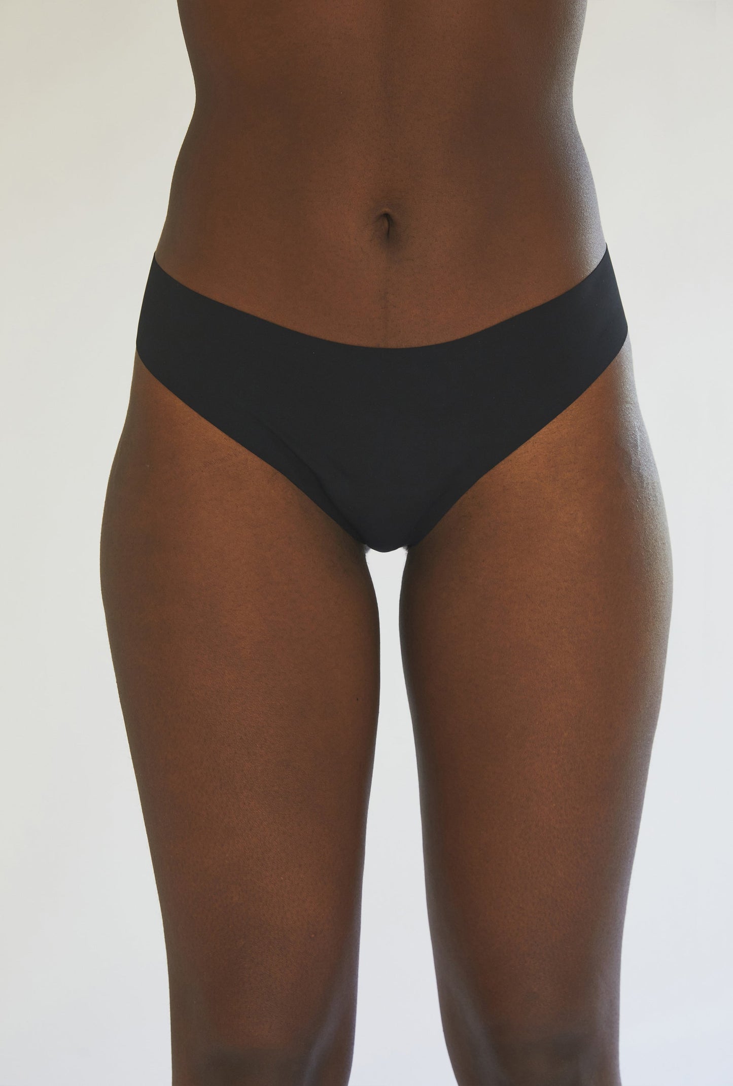 Bonks: Classic Thong in Black Magic v2
