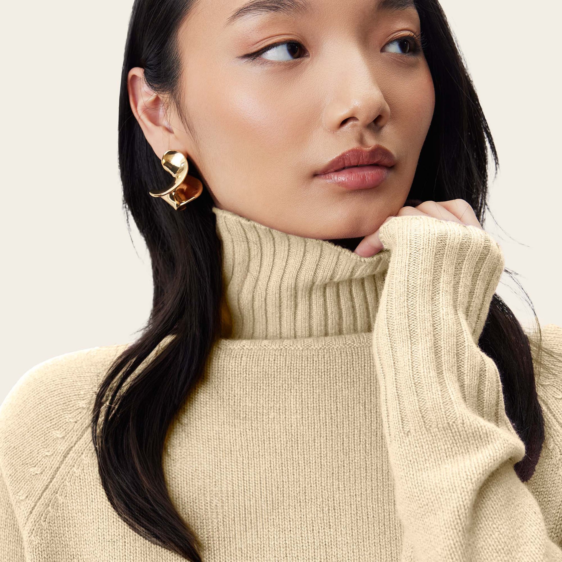 Emma Cashmere Relaxed Turtleneck Sweater
