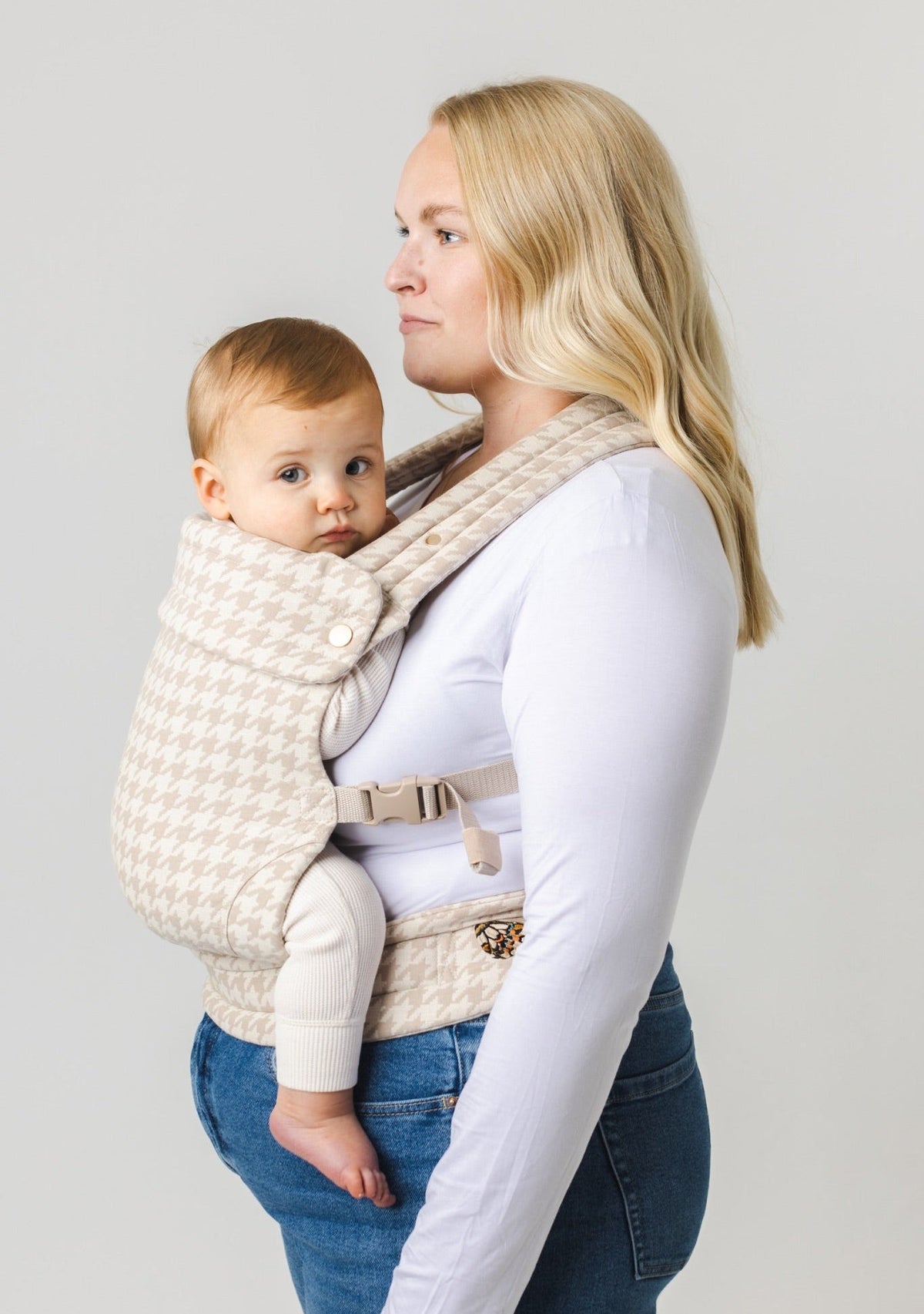 The Monarch Baby Carrier - Houndstooth